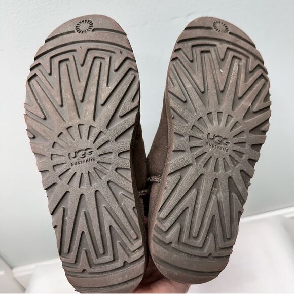 Ugg classic tall chocolate brown suede sheepskin wool boots women’s 7 - Picture 6 of 13